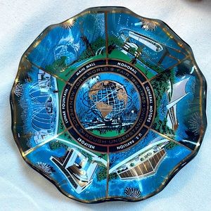 1964 1965 New York World Fair fluted dish